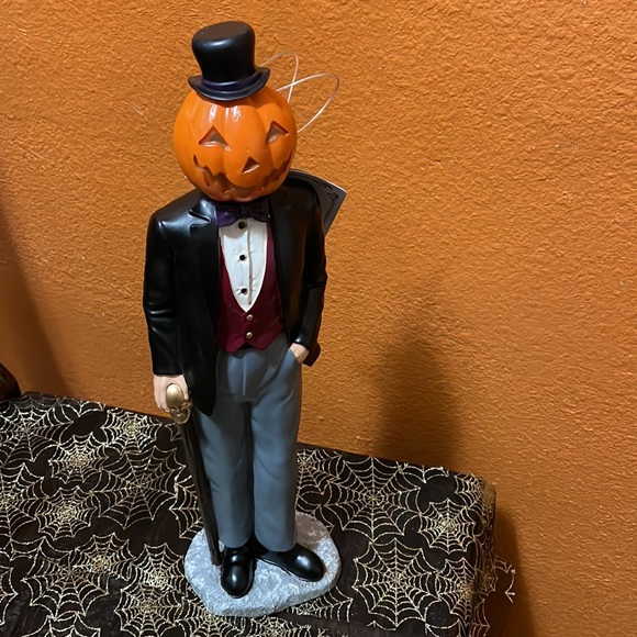 Crimson pumpkin gentleman - Picture 3 of 7